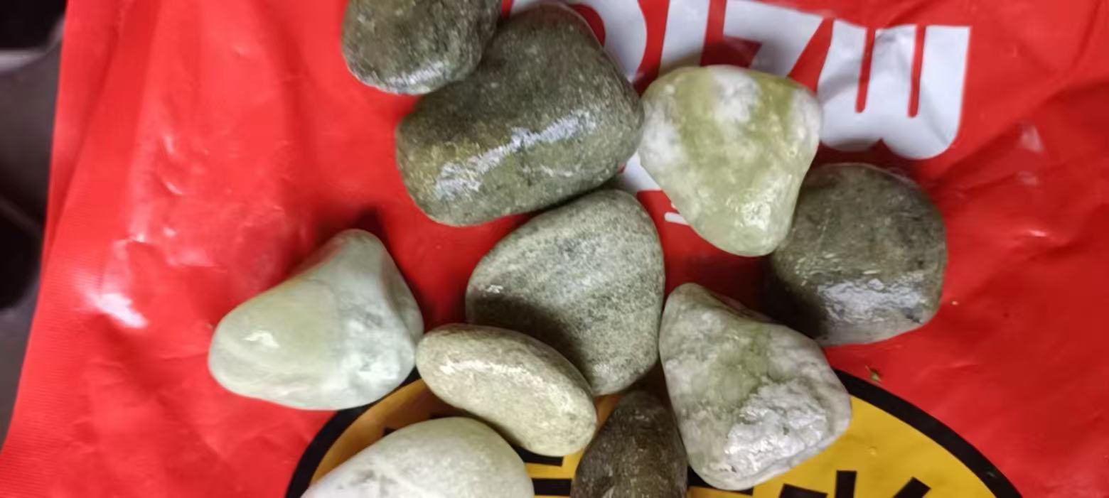 水磨石绿色球石