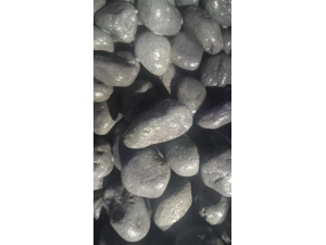 水磨石黑色砾石和黑色球石